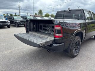 Ram 1500 Limited Night Crew Cab eTorque 5.7 V8 Hemi 395hp