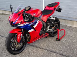 Honda CBR 600 RR Supersport Grand Prix Red HRC R4 DOHC 16V 89kW