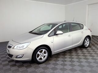 Opel Astra Elegance 1.7 CDTi 92kW