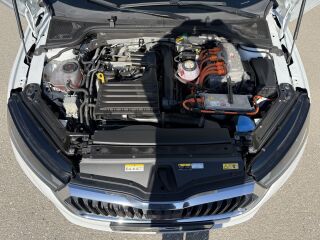 Skoda Octavia COMBI PLUS 1.4 R4 PLUG-IN HYBRID 55 + 110kW