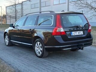 Volvo V70 Momentum 2.0 R5 D4 120kW