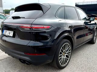 Porsche Cayenne Platinum Edition Tiptronic S 3.0 250кВ