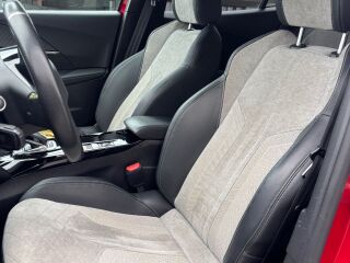 Peugeot 2008 GT line 57kW