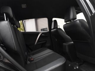 Toyota RAV4 2.0 105kW