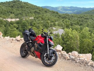Ducati Streetfighter V4 V4 153кВ
