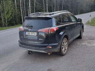 Toyota RAV4 2.0 105kW