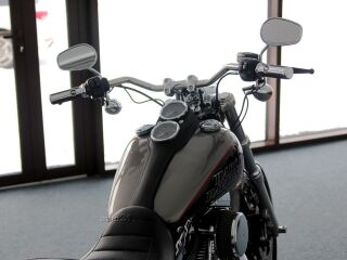 Harley-Davidson Dyna Low Rider V-2