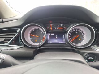 Opel Insignia 1.6 100кВ