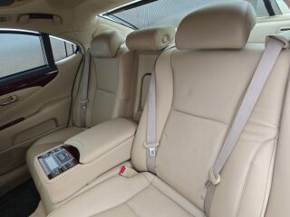 Lexus LS 600h 5.0 V8 290kW
