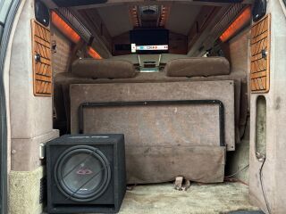 Chevrolet Chevy Van 5.7 V8 187кВ