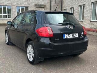 Toyota Auris 1.4 R4 71kW
