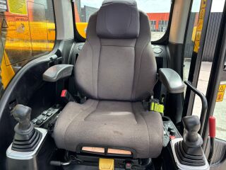 JCB JS130 LC + T4F 444 TA4-81E E1C 81kW