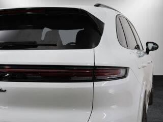 Porsche Cayenne Turbo E-Hybrid 4.0 544kW
