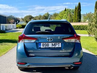 Toyota Auris Touring Sports Luxury Facelift 1.8 Hybrid Synergy Drive 90kW