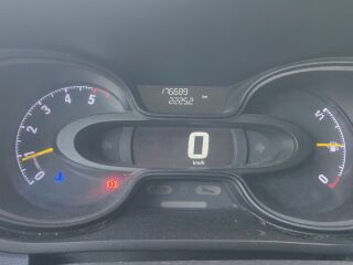 Opel Vivaro L2H2 1.6 R4 TDI 88кВ