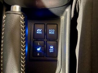 Toyota Yaris Active plus 1.5 54кВ