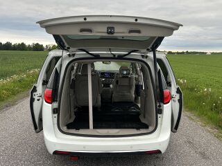 Chrysler Pacifica Limited 3.6 214kW