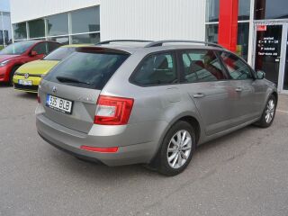 Skoda Octavia Combi Ambition 1.2 TSI 77кВ