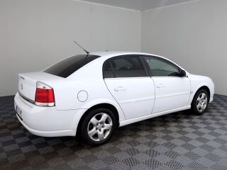 Opel Vectra Cosmo Facelift 2.2 114kW