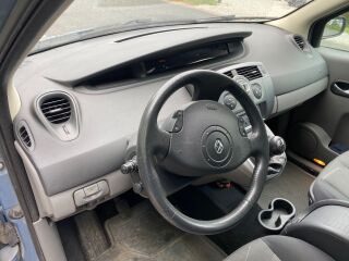 Renault Grand Scenic 2.0 16V 98kW