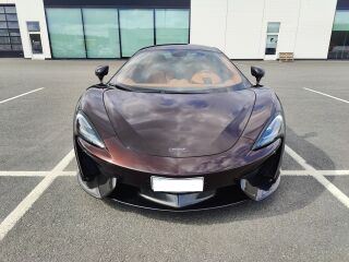 McLaren 570S 3.8 V8 3.8 Twinturbo V8 419kW