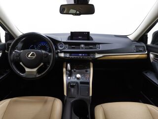 Lexus CT 200h 1.8 73kW