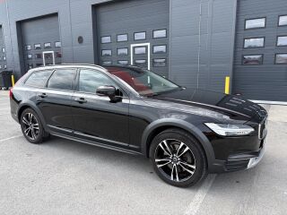 Volvo V90 Cross Country D4  AWD 2.0 140кВ