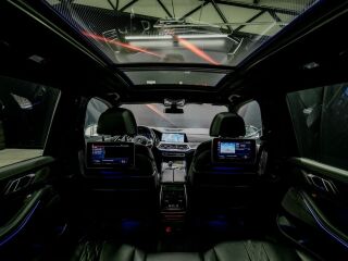 BMW X7 Individual-Sky lounge-M Paket 3.0 250kW