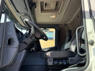 Scania P320 6X2 EURO6 + CARRIER SUPRA 1250 Mt 235kW