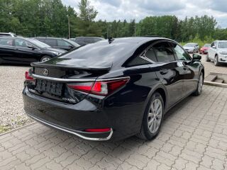 Lexus ES 300h 131kW