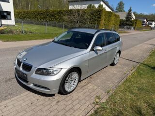 BMW 330 xd Touring 3.0 d 170кВ