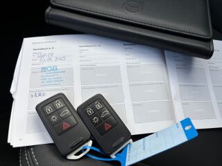 Volvo V60 SUMMUM 2.0 D4 140кВ