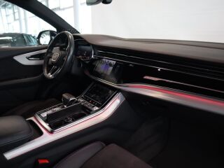 Audi Q8 S line 50 TDI quattro 3.0 210kW
