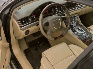Audi A8 4.2 V8 FSI 257kW