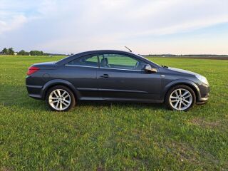 Opel Astra TwinTop COSMO Sportkakett 1.9 CDTI 110kW