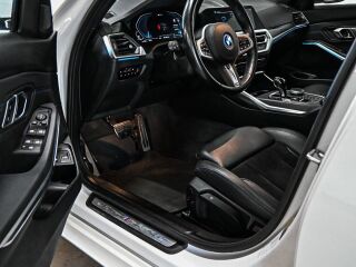 BMW 330 M-Sportpakett 2.0 215кВ