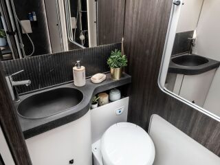 Mobilvetta KEA KOMPAKT 55 - TRUMA DIESEL - LiFePo4 - SOLAR 2.2 R4 MULTIJET 3  EURO 6E 103kW