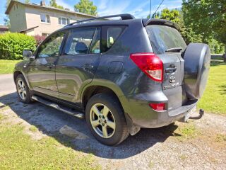 Toyota RAV4 2.2 100kW