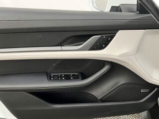 Porsche Taycan 4S 420кВ