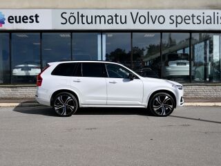 Volvo XC90 AWD H&K LUXURY+ ULTIMATE DARK INTELLI 2.0 T8 Long Range Plug-in 335kW