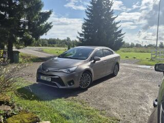 Toyota Avensis Premium 2.0 112кВ