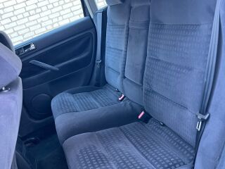 Volkswagen Passat 1.9 R4 TDI 96kW