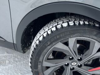 Renault Arkana E-Tech Hybrid RS line 1.6 NOVC-HEV 69кВ