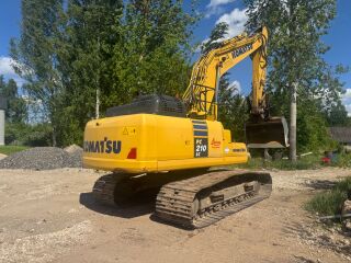 Komatsu PC210-11