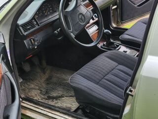 Mercedes-Benz 300 3.0 81кВ
