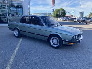 BMW 525 2.5 110kW