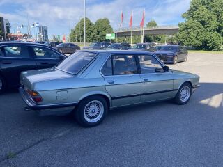 BMW 525 2.5 110kW