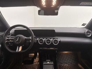 Mercedes-Benz CLA 200 Coupé AMG Night 1.3 120kW