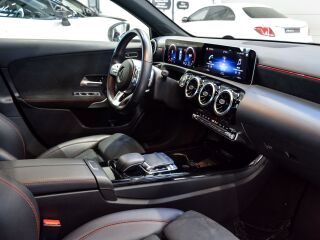 Mercedes-Benz A 200 AMG-Line 1.3 120kW
