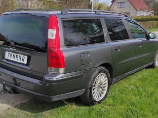 Volvo V70 2.4 R5 D5